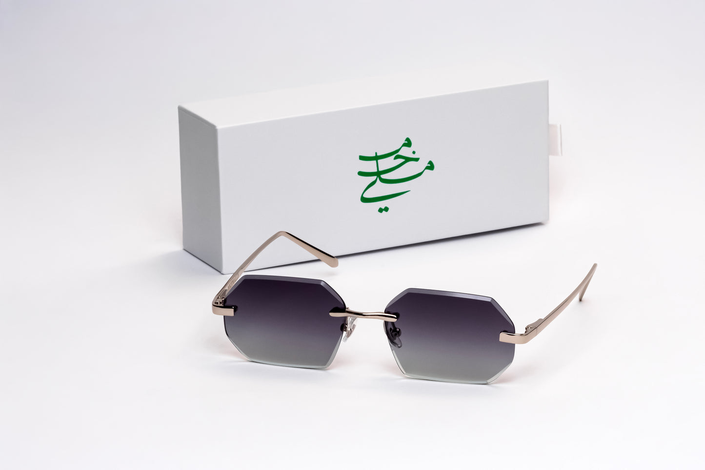 نظارات مخملي