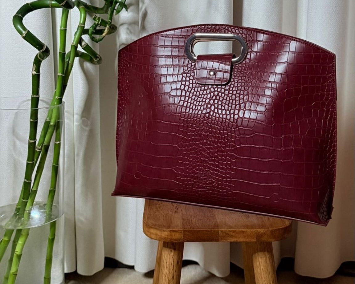 حقـيبة مخـملي عنابي