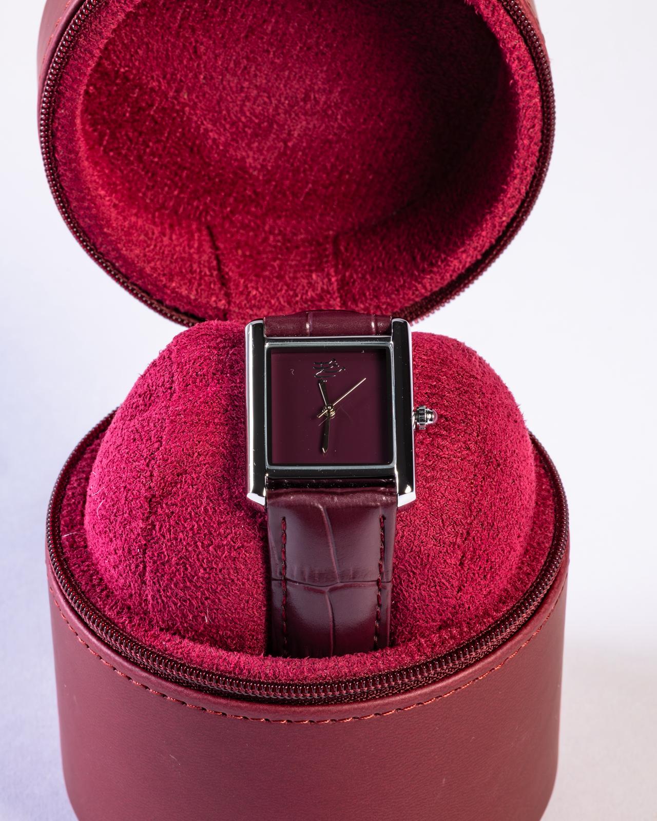 LIMITED ساعـه مخملـي الـ رجالية